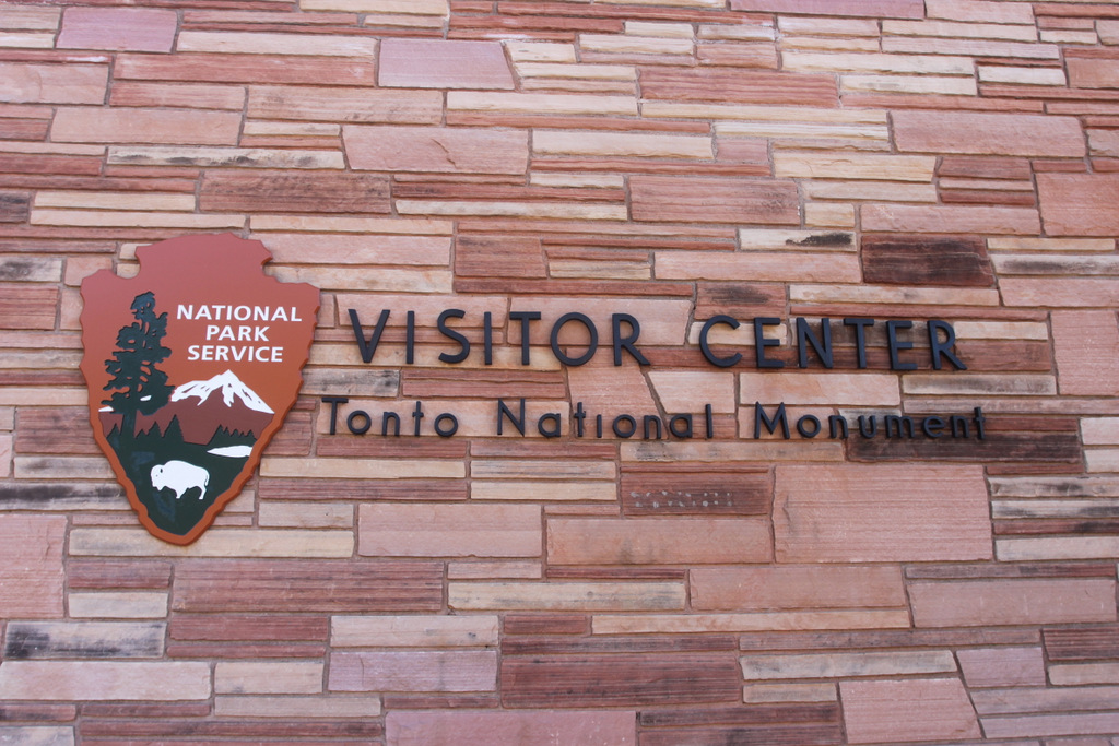 visitors-center-tonto-national-monument