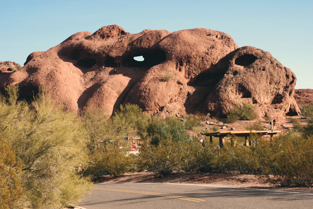 Hole-in-the-Rock (Papago Park) - Wikipedia