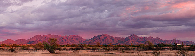 mountain-skyline-in-phoenix-arizona